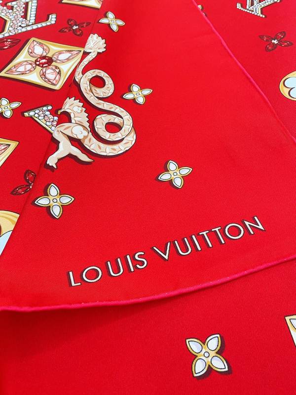 Louis Vuitton Scarf LVC00474